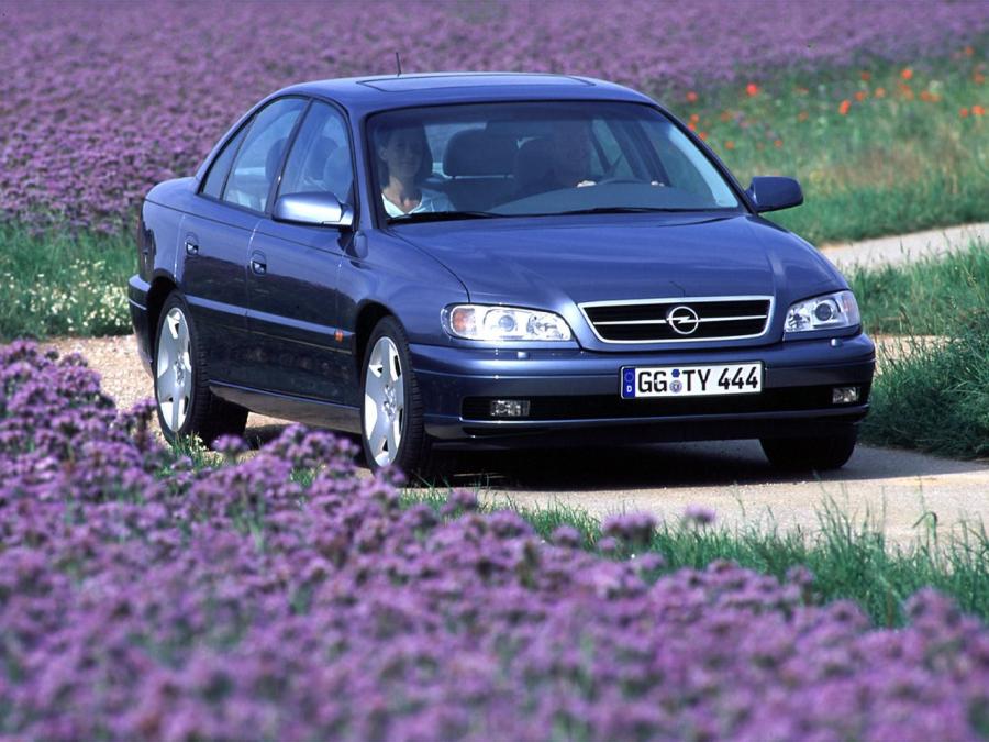  Opel Omega 1999 года  (фото 10 из 30)